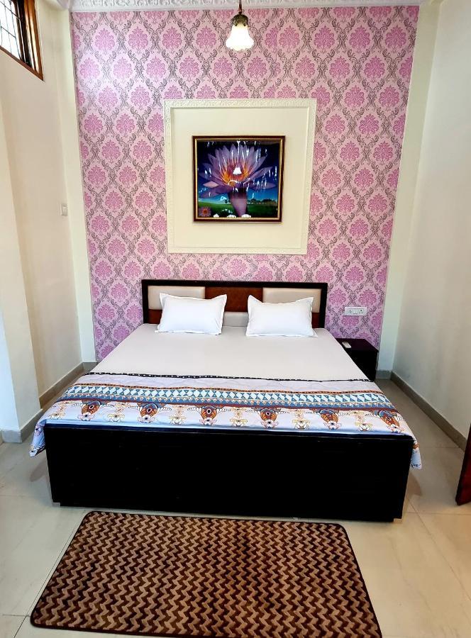 ג'אבלפור Aditya Premium Homestay- Furnished Air Conditioned- 2Bhk מראה חיצוני תמונה