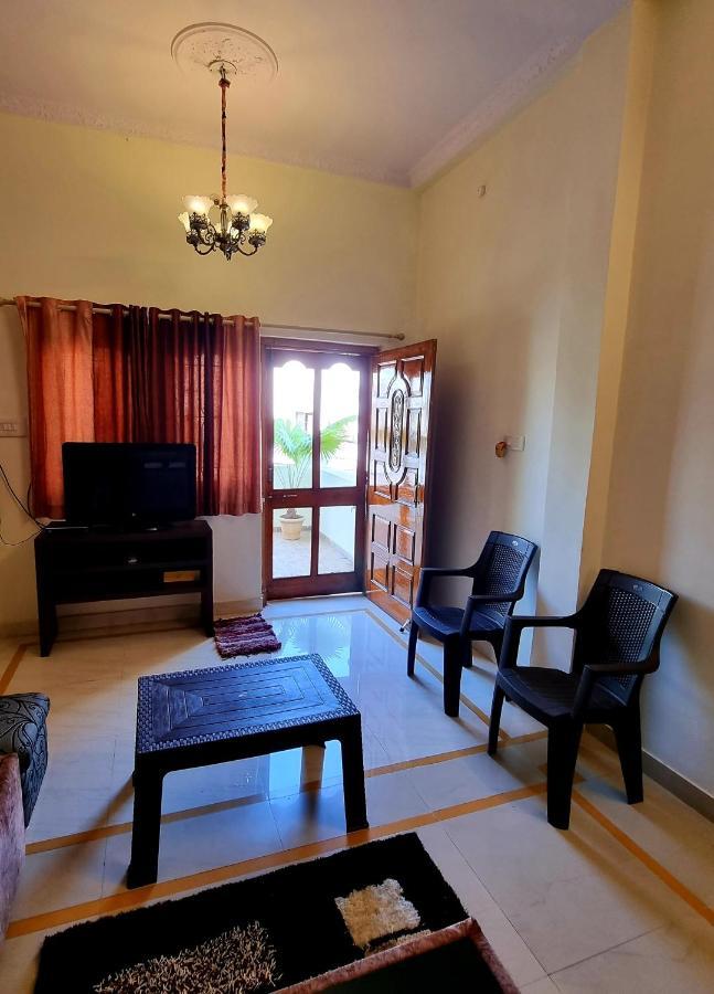 ג'אבלפור Aditya Premium Homestay- Furnished Air Conditioned- 2Bhk מראה חיצוני תמונה